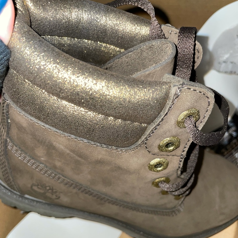 Timberlands - image 6